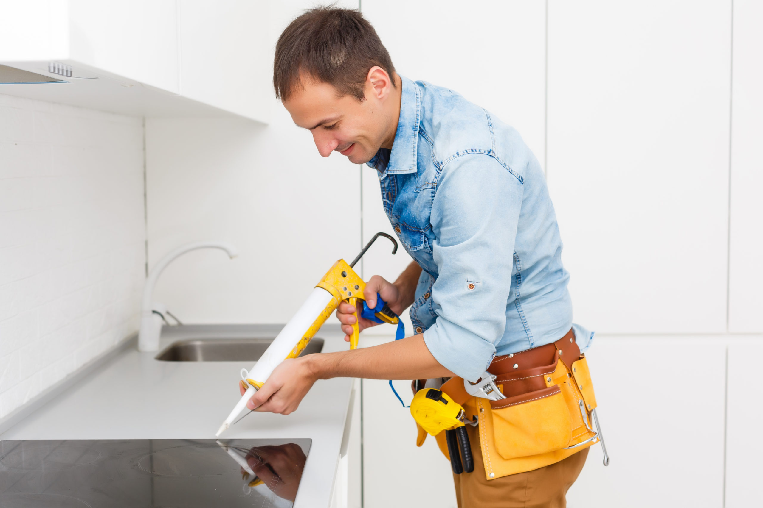 What to Consider When Using an Undermount Sink Adhesive Garden