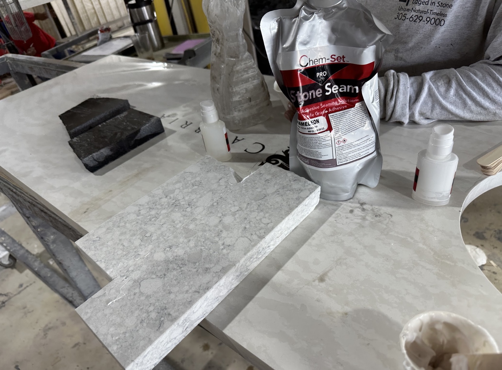 Stone Coat Countertops Multiple Matte Countertop Refinishing Kit (1-Gallon) Marble | SCTCMCME1GK